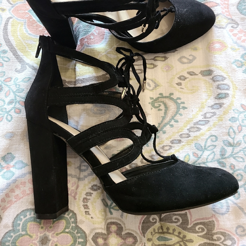 Lace Up Black Block Heels Almond Toe size 7.5